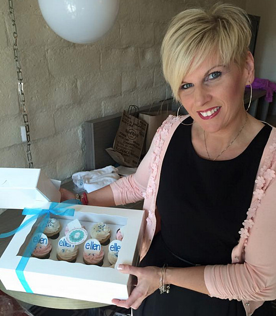 Oh My Cupcakes Sioux Falls
 Cupcake Mel Takes Cupcakes To Ellen Degeneres