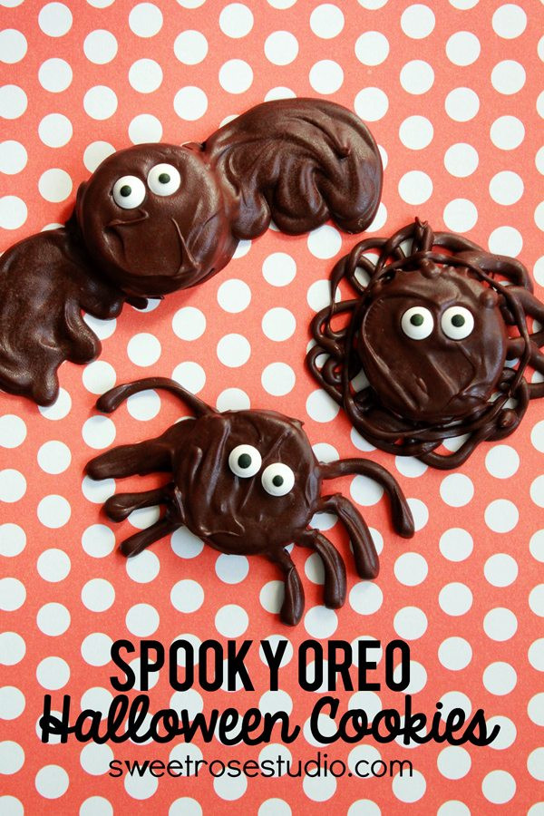Oreo Halloween Cookies
 40 Kid Halloween Food Ideas