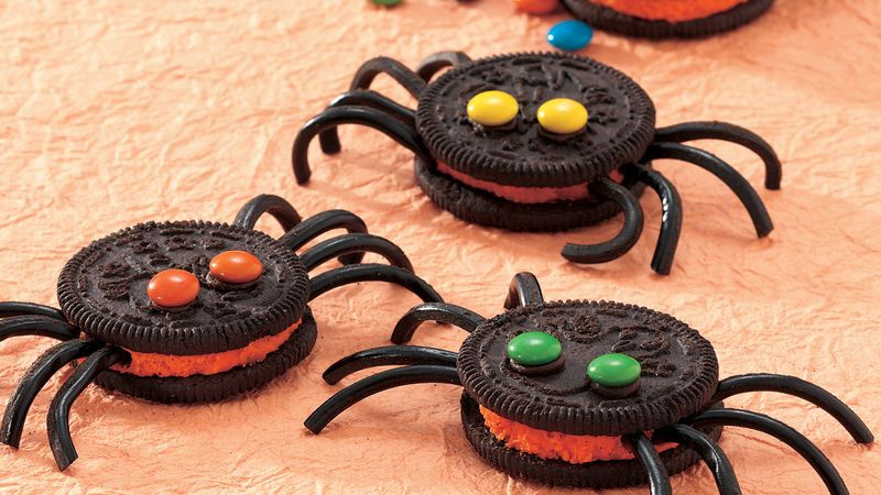 Oreo Halloween Cookies
 Spooky Spider Cookies recipe from Betty Crocker