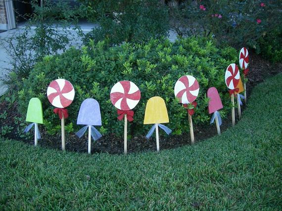 Outdoor Christmas Candy Decorations
 Candy Land Gingerbread House Candy Set of 10 Yard Art
