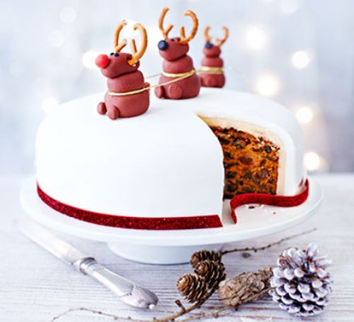 Picture Of Christmas Cakes
 Nancy’s Rudolph Christmas cake recipe