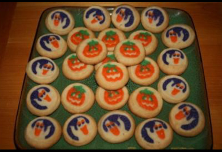 Pillsbury Dough Boy Halloween Cookies
 HALLOWEEN COOKIES WITH PUMPKINS OR GHOSTS ON THEM on The Hunt