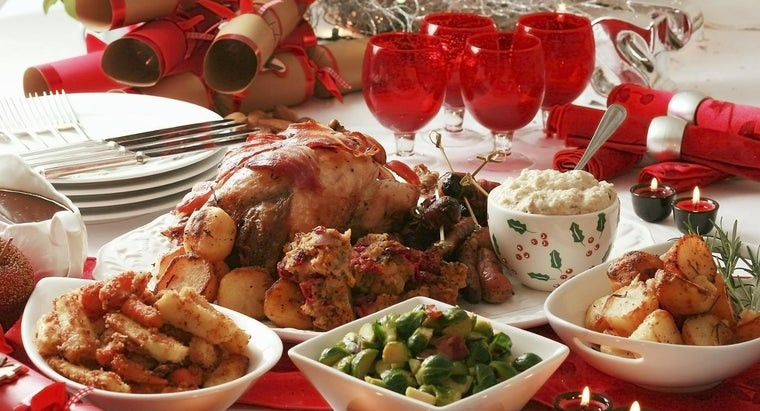 Popular Christmas Dinners
 What Are Some Popular Menu Items to Serve for Christmas