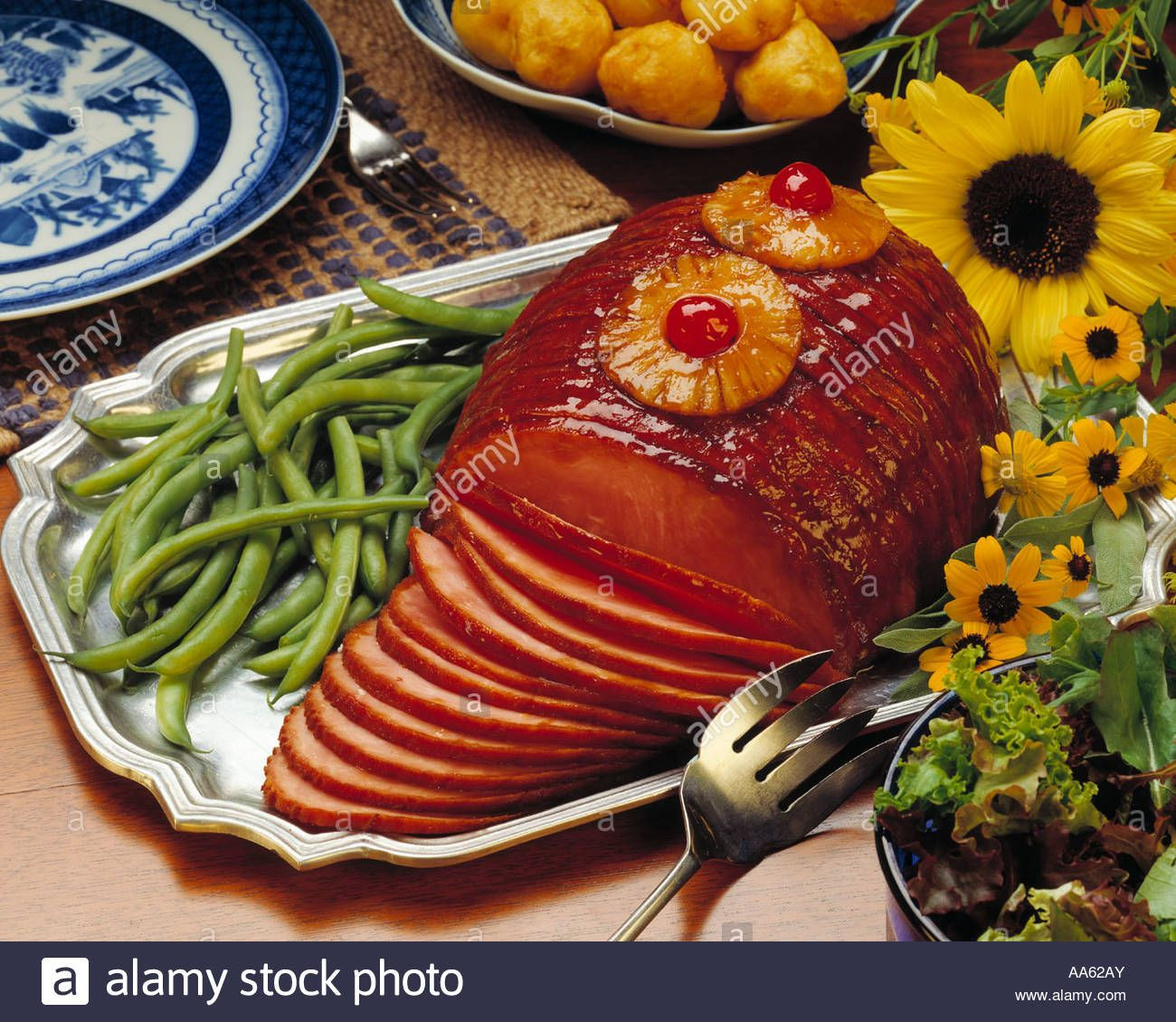 Pre Cooked Thanksgiving Turkey Dinners
 Fully Cooked Whole Spiral Ham Dinner Platter Garnish