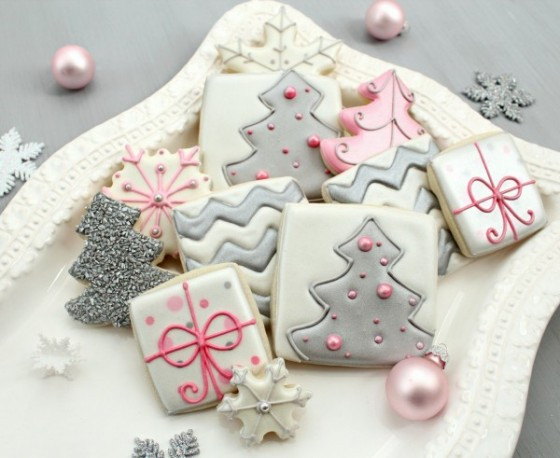 Pretty Christmas Cookies
 Beautiful cookies begin with Royal Icing Five Little La s