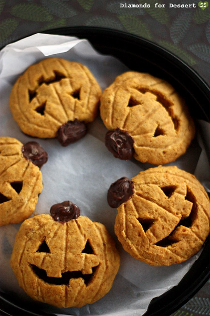 Recipes For Halloween Cookies
 Pumpkin Halloween Cookies 5 Pumpkin Halloween Cookies You