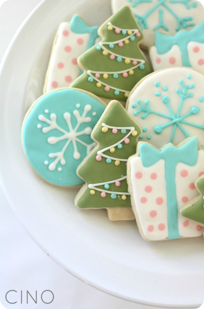 Royal Icing Christmas Cookies
 7 Christmas Sugar Cookies