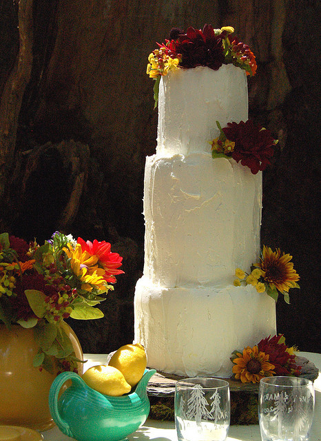 Rustic Fall Wedding Cakes
 seasonal wedding cakes