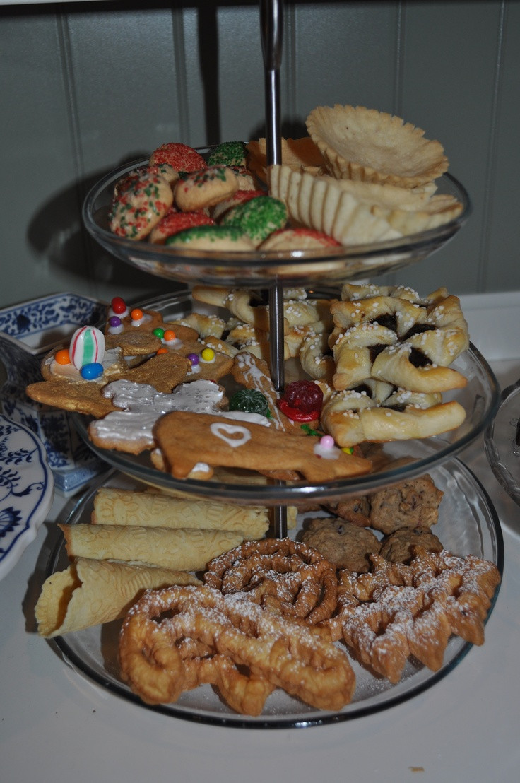 Scandinavian Christmas Cookies
 Nice display of Scandinavian Christmas cookies