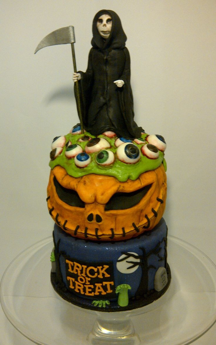 Scarey Halloween Cakes
 17 Best ideas about Scary Halloween Cakes on Pinterest