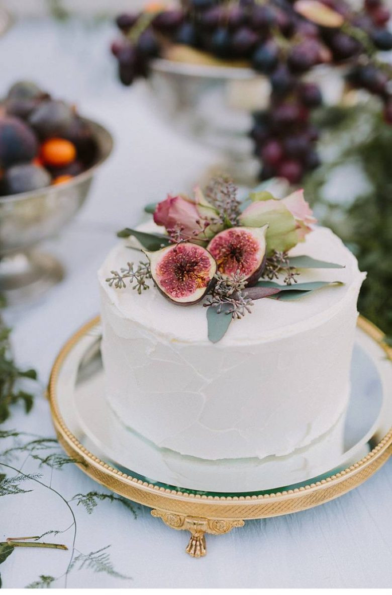 Small Fall Wedding Cakes
 15 Small Wedding Cake Ideas That Are Big on Style