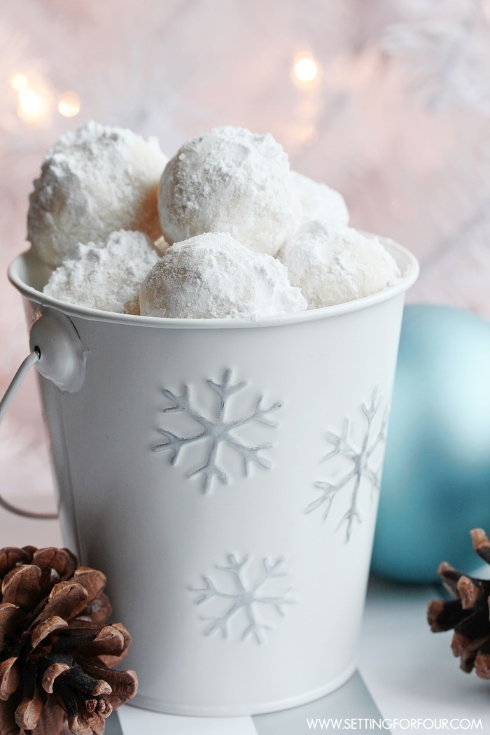 Snowball Christmas Cookies
 Snowball Cookies Setting for Four