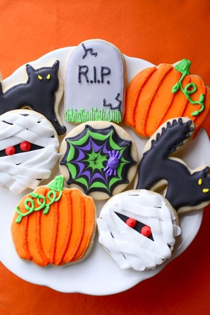 Sugar Cookies Halloween
 1000 ideas about Halloween Sugar Cookies on Pinterest