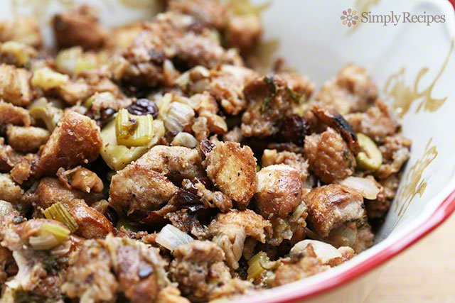 Thanksgiving Bread Stuffing
 Mom’s Turkey Stuffing Recipe