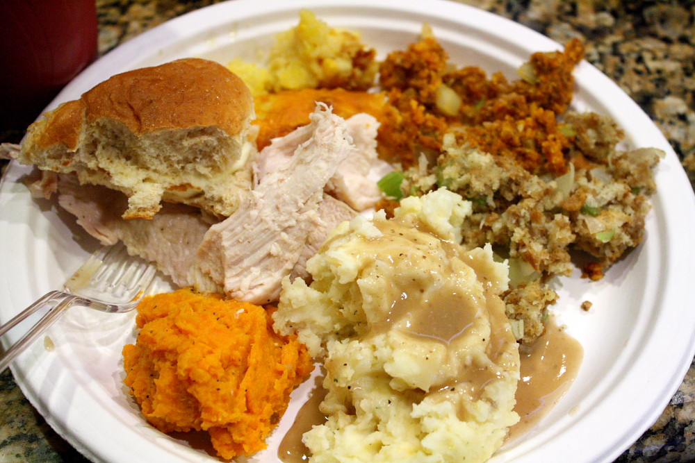 Thanksgiving Dinner Plate
 How to make a Southern Thanksgiving meal
