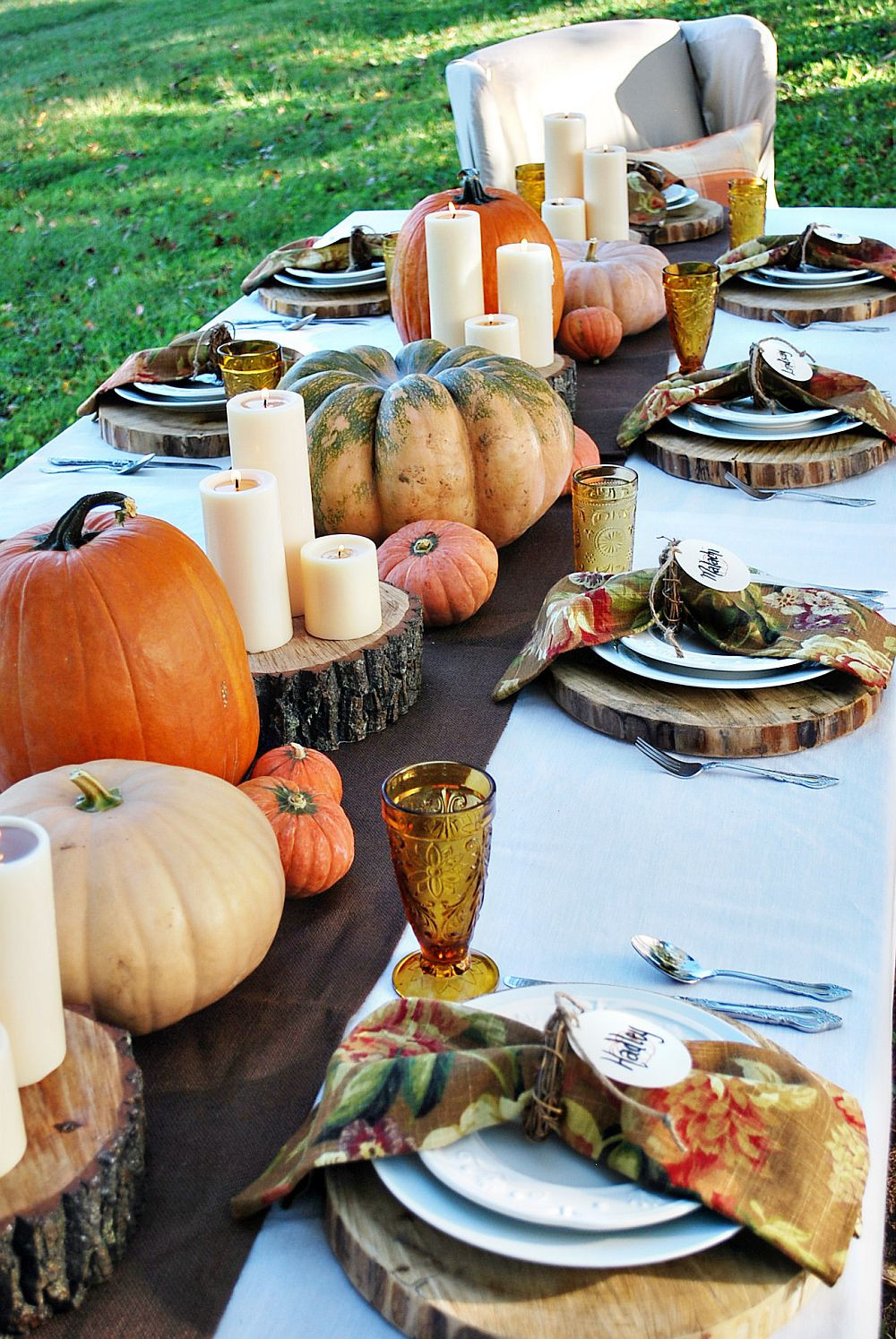 Thanksgiving Dinner Table Decorations
 15 Outdoor Thanksgiving Table Settings for Dining Alfresco