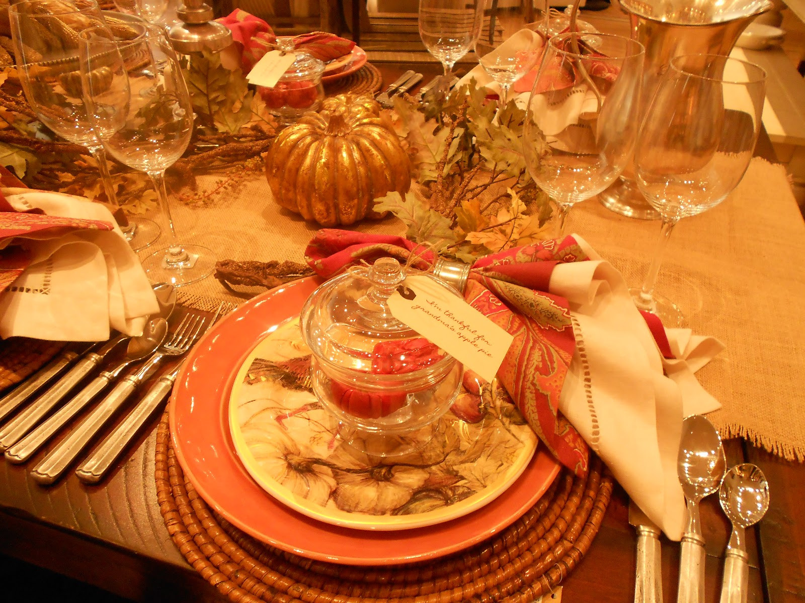 Thanksgiving Dinner Table Decorations
 Decorating Thanksgiving table tips and tricks