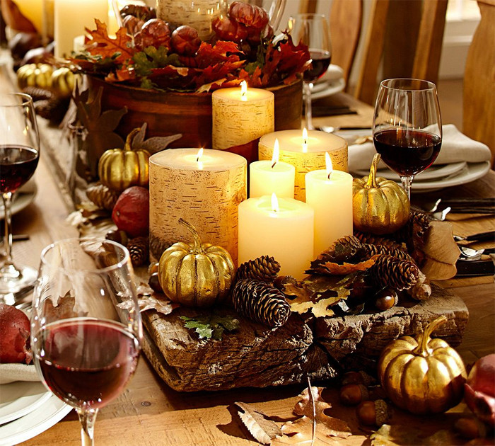 Thanksgiving Dinner Table Decorations
 Fabulously Chic Tablescapes for Thanksgiving
