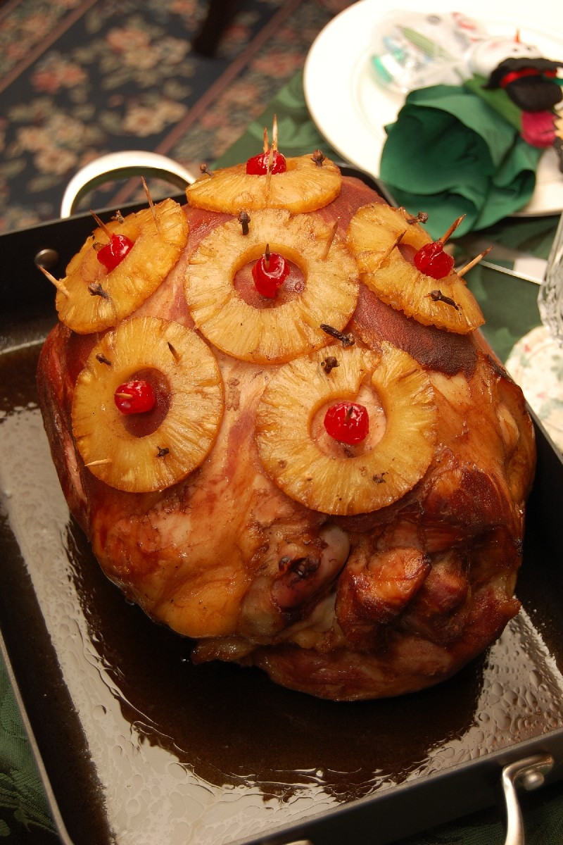 Thanksgiving Ham Recipes With Pineapple
 Rita s Sweet Holiday Baked Ham