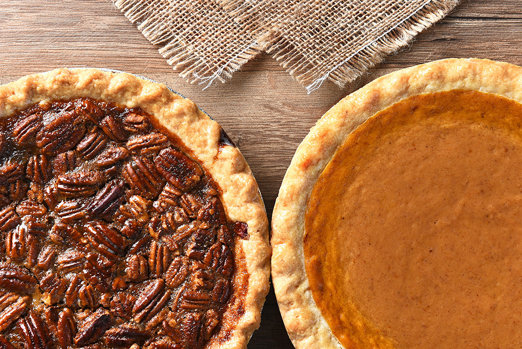 Thanksgiving Pecan Pie
 Pumpkin Pie vs Pecan Pie Carter BloodCare