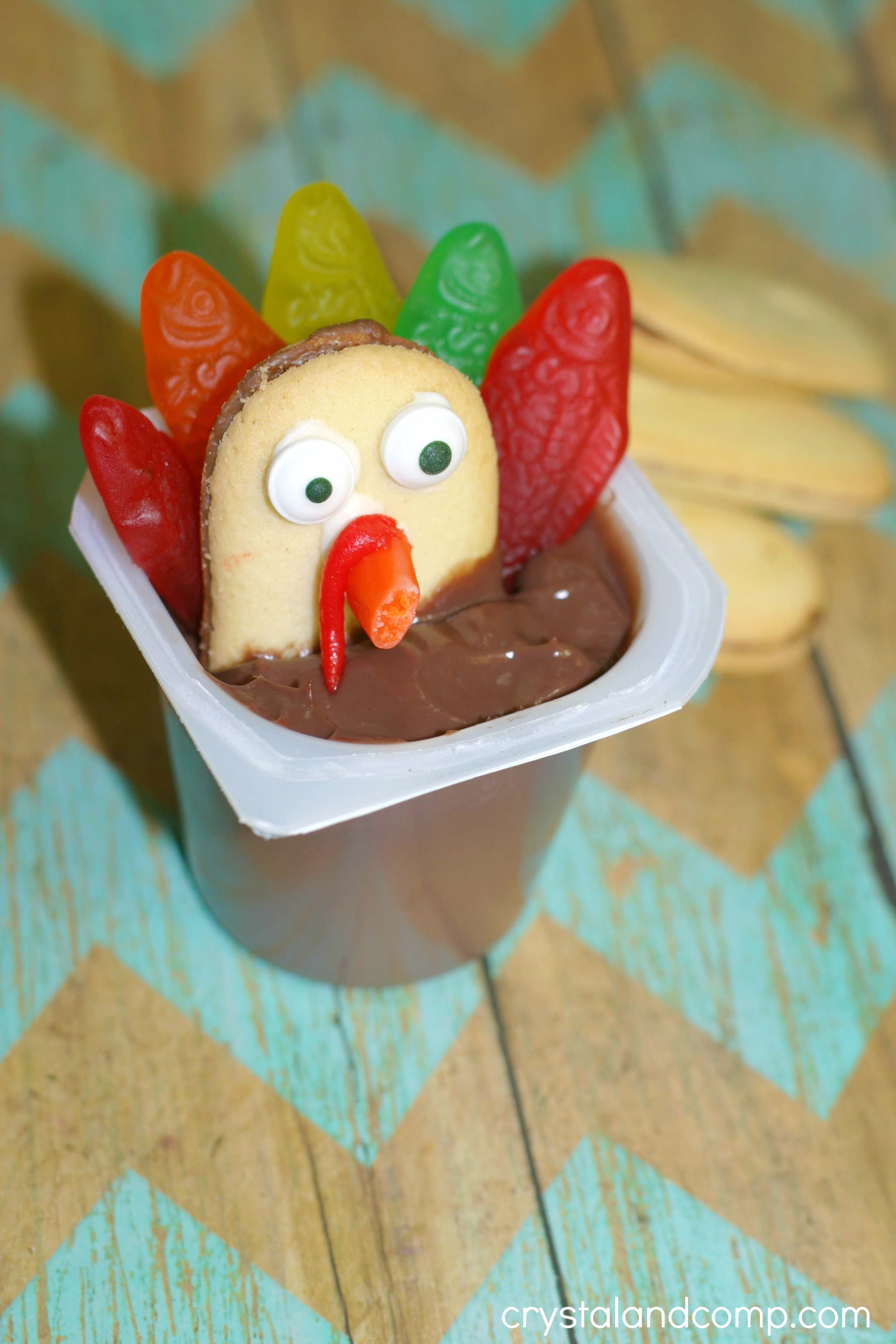 Thanksgiving Turkey Cookies
 Thanksgiving Turkey Cookies using Pudding Cups