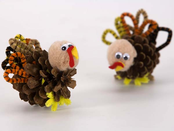 Thanksgiving Turkey Craft Ideas
 Hugs and Keepsakes 18 THANKSGIVING CRAFT IDEAS