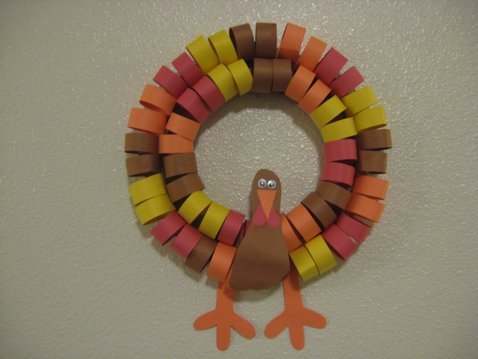 Thanksgiving Turkey Projects
 Hugs and Keepsakes 18 THANKSGIVING CRAFT IDEAS