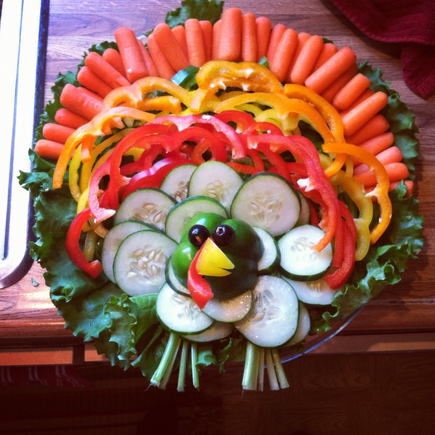 Thanksgiving Turkey Veggie Tray
 1000 ideas about Turkey Veggie Platter on Pinterest