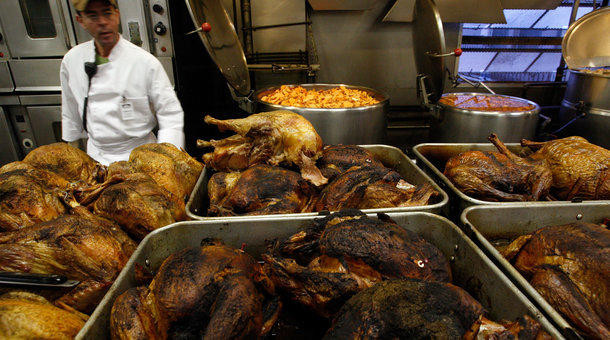 Turkey Shortage For Thanksgiving
 Turkey shortage could hurt food banks at Thanksgiving