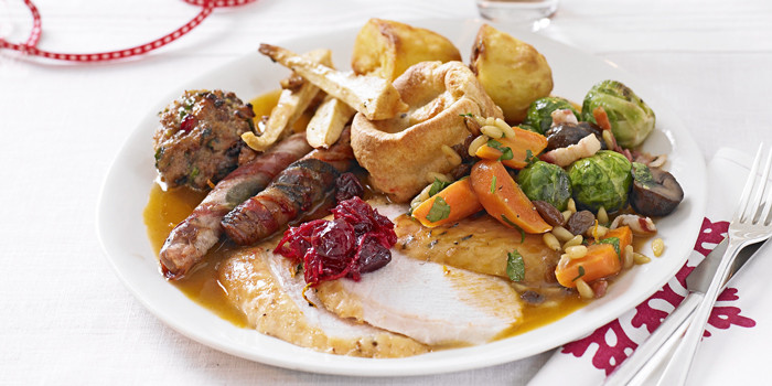 Typical Christmas Dinners
 plete Christmas menu Classic