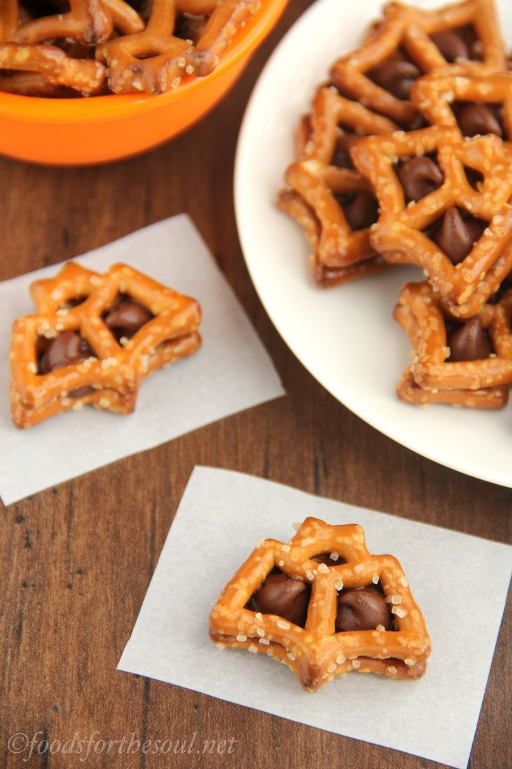 Utz Halloween Pretzels Nutrition Information
 Chocolate Pretzel Batwiches Recipe