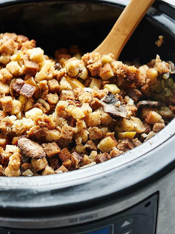 Vegan Thanksgiving Stuffing Recipe
 Crockpot Ve arian Stuffing w Vegan Friendly Option