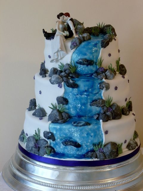 Waterfall Wedding Cakes
 Beautiful Wedding Cakes with Waterfall