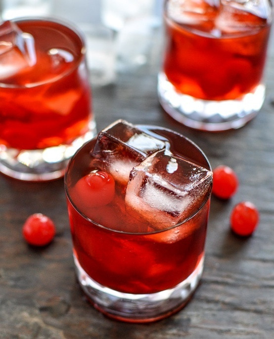 Whiskey Christmas Drinks
 Savvy Housekeeping Have A Merry Christmas With These Red