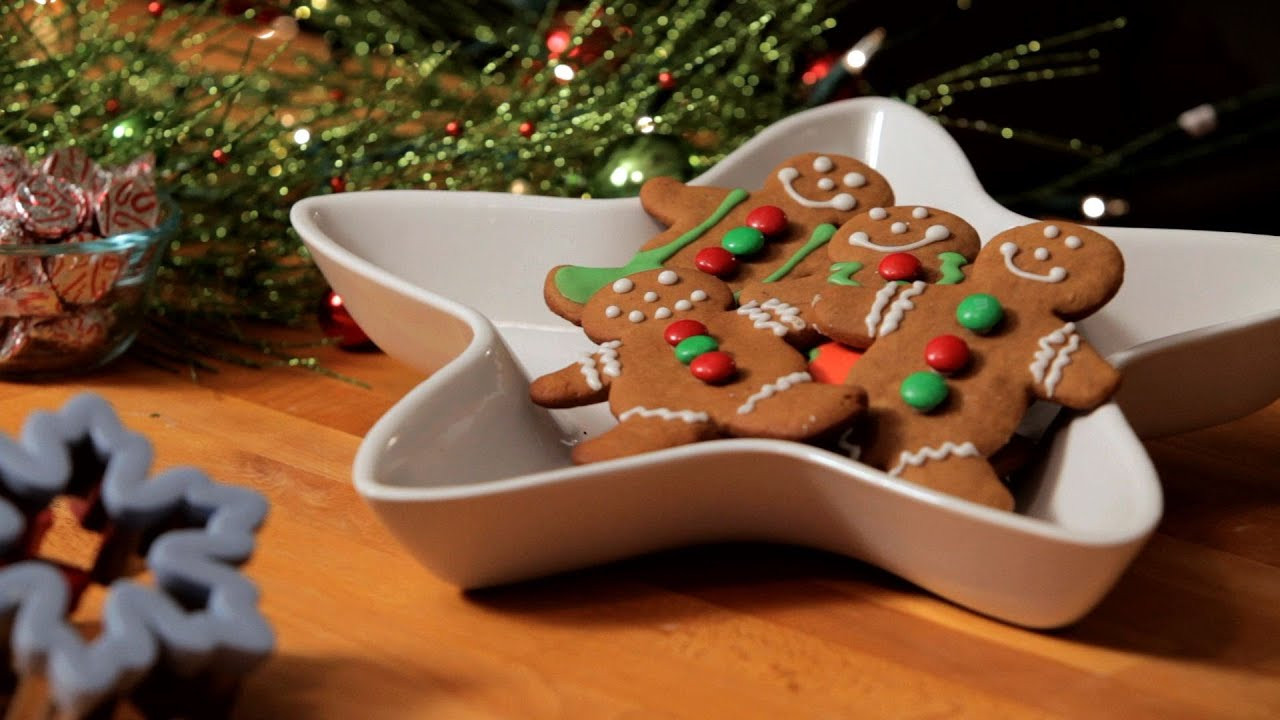 Youtube Christmas Cookies
 How to Decorate Gingerbread Men